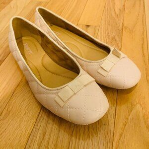NWOB BORN Leather Ballerina Flats Size 6